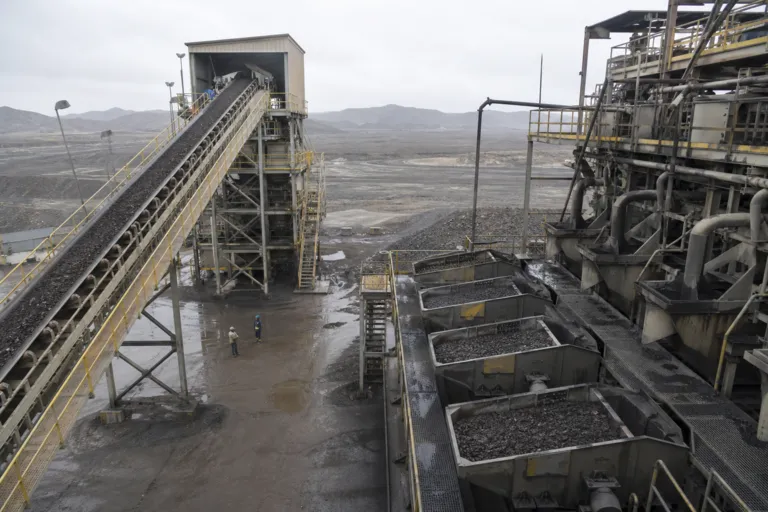 Chromium in the Arabian Shield: The Overlooked Stainless-steel Mineral Behind Chromite Mining in Saudi Arabia
